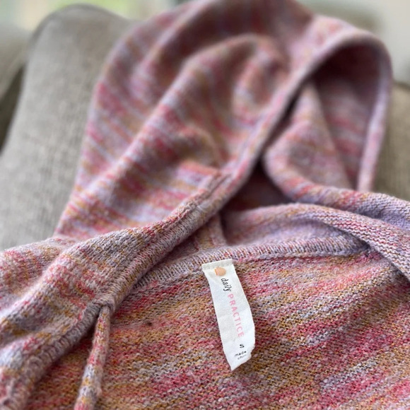 Daily Practice by Anthropologie - Hooded Ombré Pink Oversized Sweater - Small - Picture 4 of 11